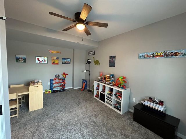 305 SW 11th Road, Warrensburg, MO 64093