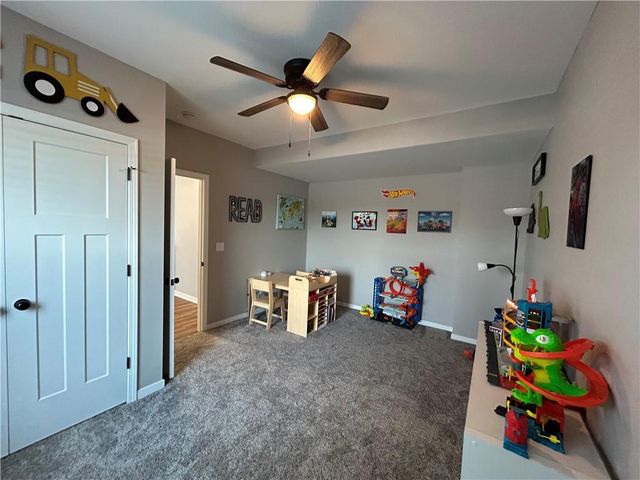 305 SW 11th Road, Warrensburg, MO 64093