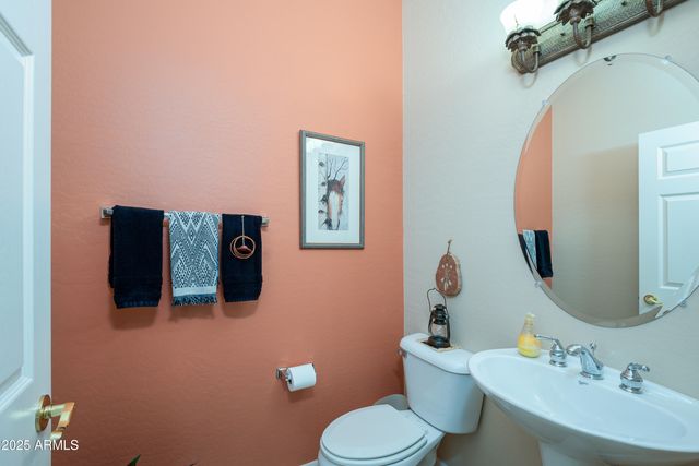 16935 W DESERT BLOSSOM Way, Surprise, AZ 85387