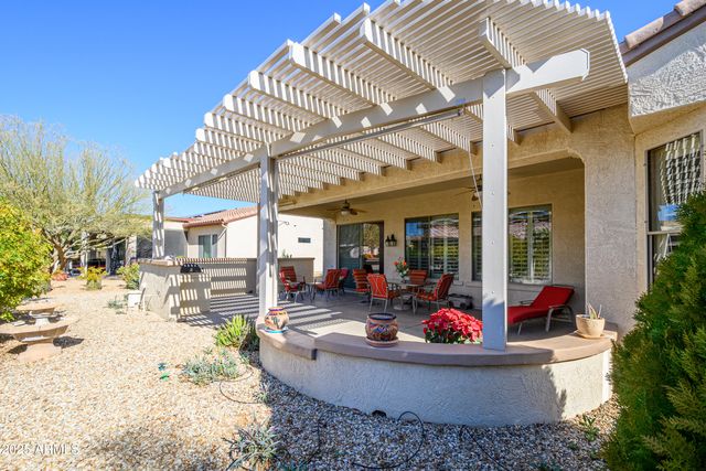 16935 W DESERT BLOSSOM Way, Surprise, AZ 85387