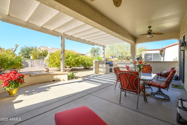 16935 W DESERT BLOSSOM Way, Surprise, AZ 85387