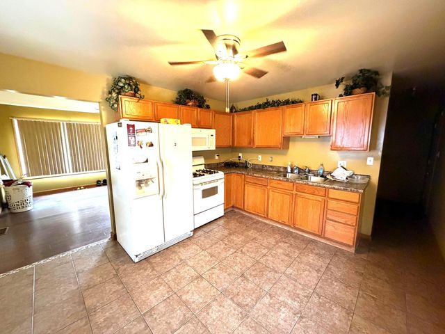 905 W 7th Street, Michigan City, IN 46360