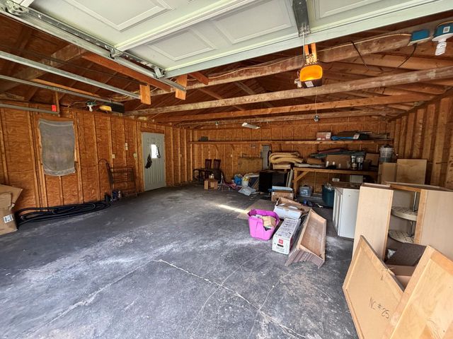 905 W 7th Street, Michigan City, IN 46360