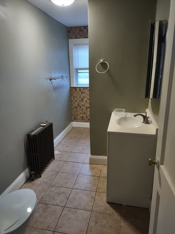 16 Kilby St 3, Woburn, MA 01801
