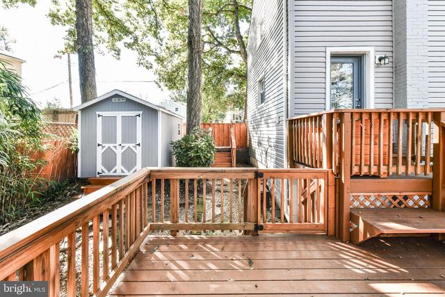 1028 S EDISON ST, Arlington, VA 22204