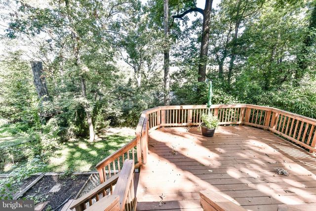 1028 S EDISON ST, Arlington, VA 22204