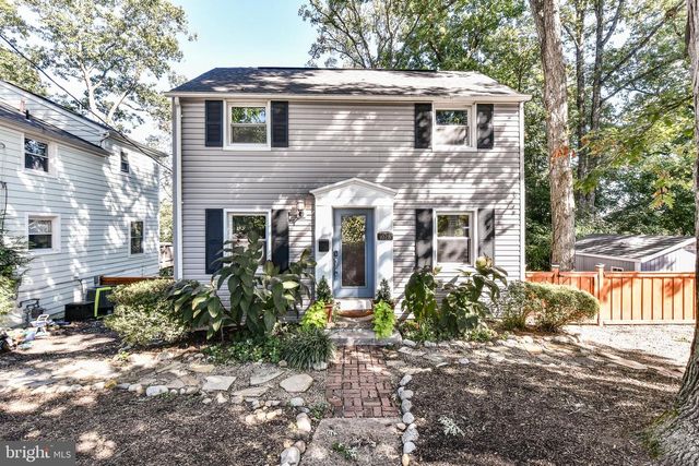 1028 S EDISON ST, Arlington, VA 22204