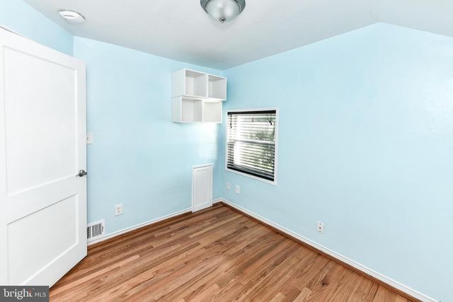 1028 S EDISON ST, Arlington, VA 22204