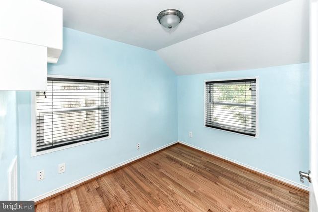 1028 S EDISON ST, Arlington, VA 22204