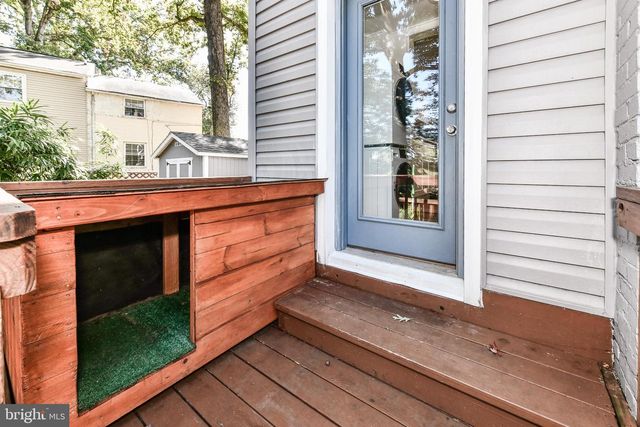 1028 S EDISON ST, Arlington, VA 22204