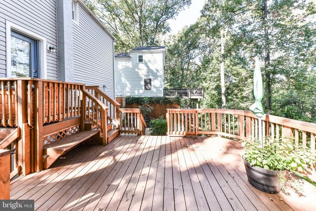 1028 S EDISON ST, Arlington, VA 22204