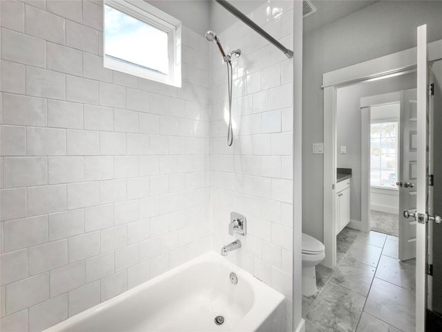 1602 Westside Gardens Lane, Houston, TX 77055