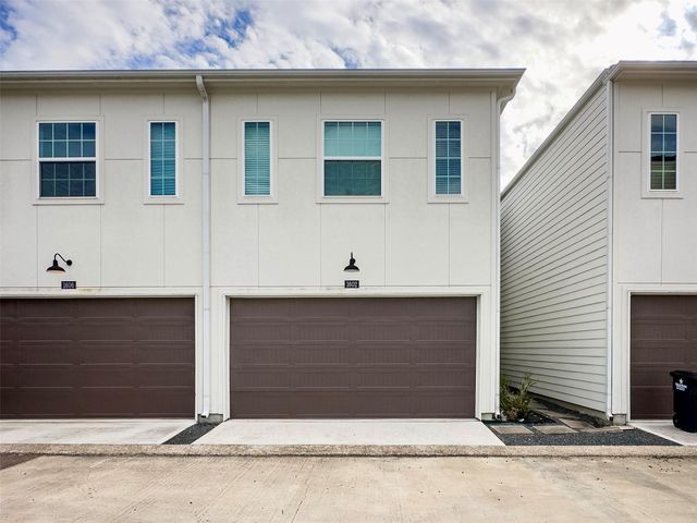 1602 Westside Gardens Lane, Houston, TX 77055