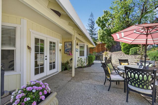 6139 Smoke Wood Ct, Loomis, CA 95650