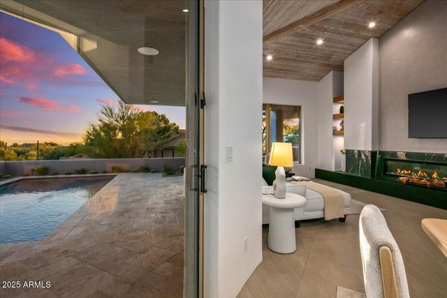 41327 N 106TH Street, Scottsdale, AZ 85262