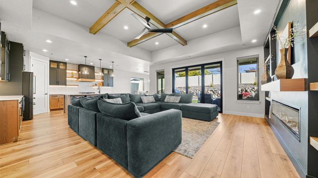 720 Ivory Glade Court, Grand Junction, CO 81506