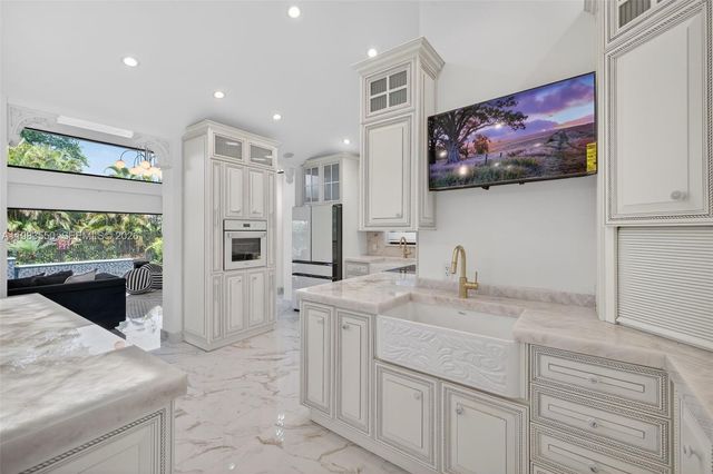 941 NE 119th Street, Biscayne Park, FL 33161