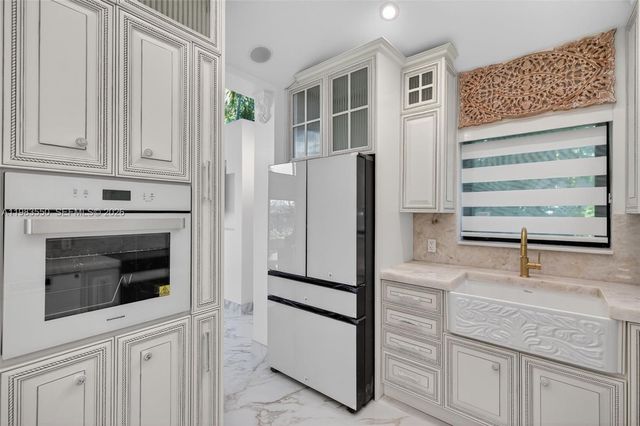941 NE 119th Street, Biscayne Park, FL 33161