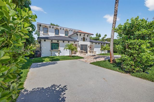 941 NE 119th Street, Biscayne Park, FL 33161