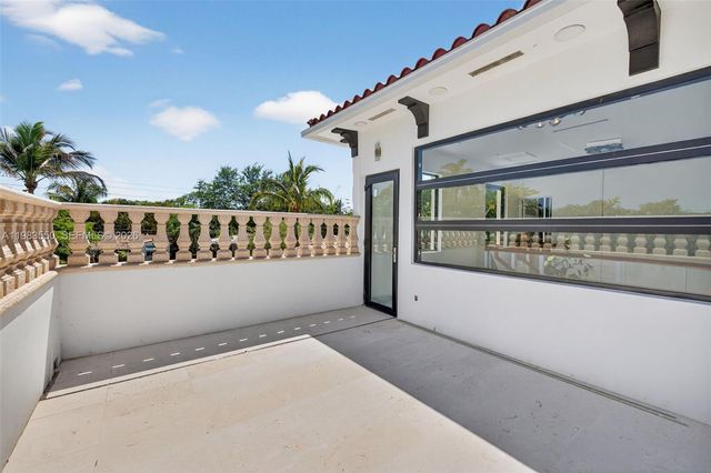 941 NE 119th Street, Biscayne Park, FL 33161