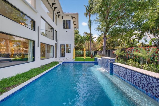 941 NE 119th Street, Biscayne Park, FL 33161