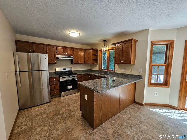 190 Saw Pit Hill Road, Woodbury, CT 06798