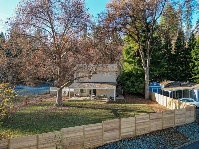 21965 Sawmill Flat Rd, Sonora, CA 95370