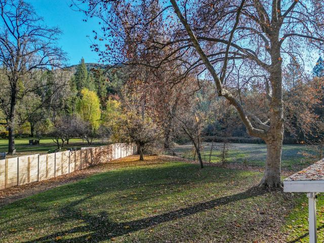 21965 Sawmill Flat Rd, Sonora, CA 95370