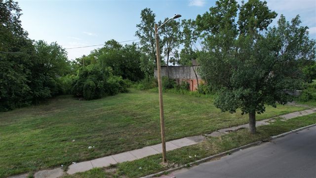 3821 Mcgraw Avenue, Detroit, MI 48208