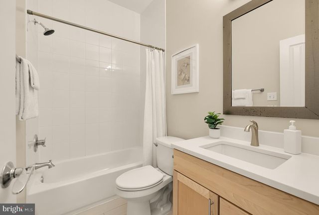 821 Q STREET, Washington, DC 20001