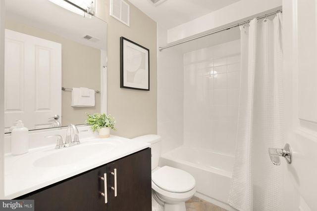 821 Q STREET, Washington, DC 20001