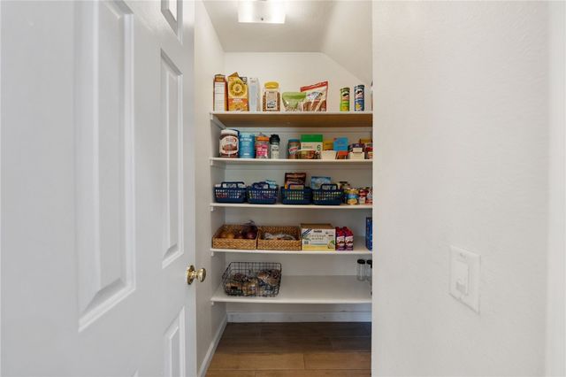 41309 Pine Tree Circle, Temecula, CA 92591