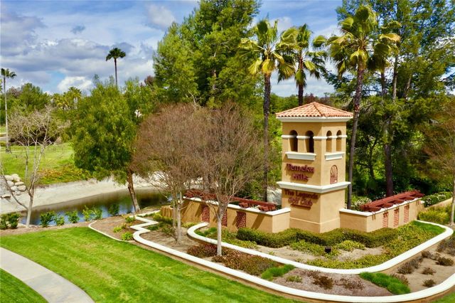 41309 Pine Tree Circle, Temecula, CA 92591