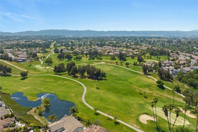 41309 Pine Tree Circle, Temecula, CA 92591