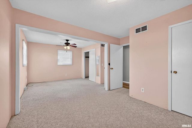 304 4TH Avenue, Colona, IL 61241