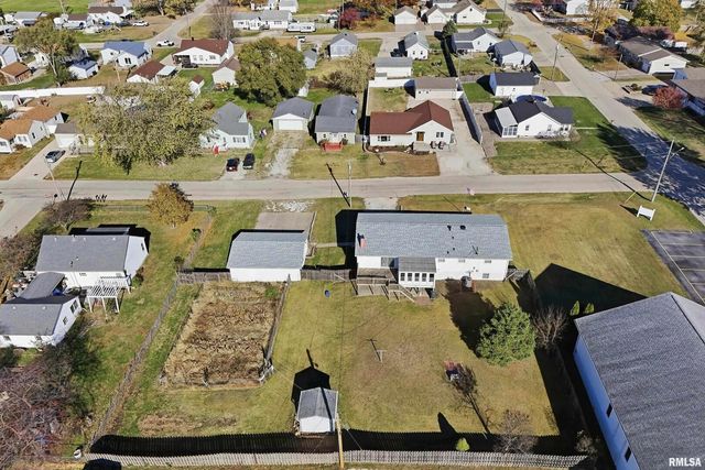 304 4TH Avenue, Colona, IL 61241