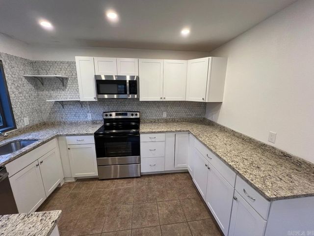 1014 E sevier Street, Benton, AR 72015