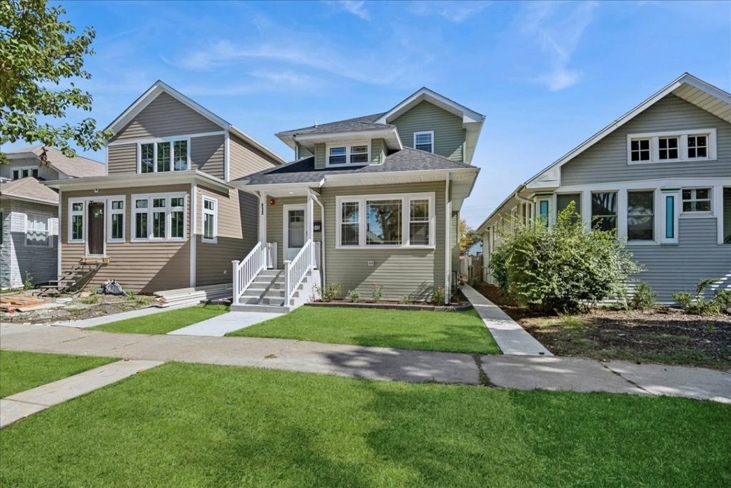 912 N Humphrey Avenue, Oak Park, IL 60302 — exterior