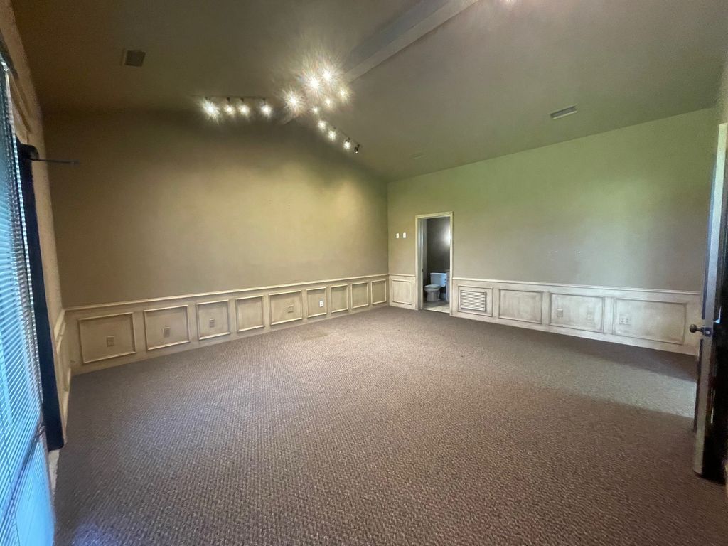210 W Main Street 16, Gun Barrel City, TX 75156