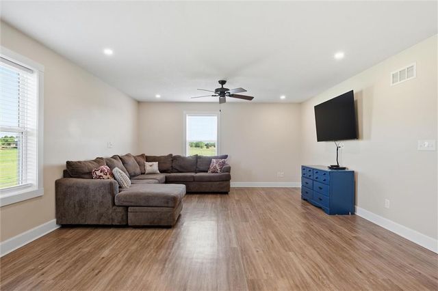 2110 E 223rd Street, Cleveland, MO 64734