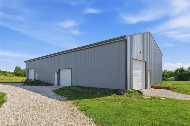 2110 E 223rd Street, Cleveland, MO 64734