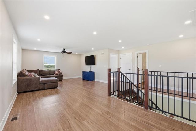 2110 E 223rd Street, Cleveland, MO 64734