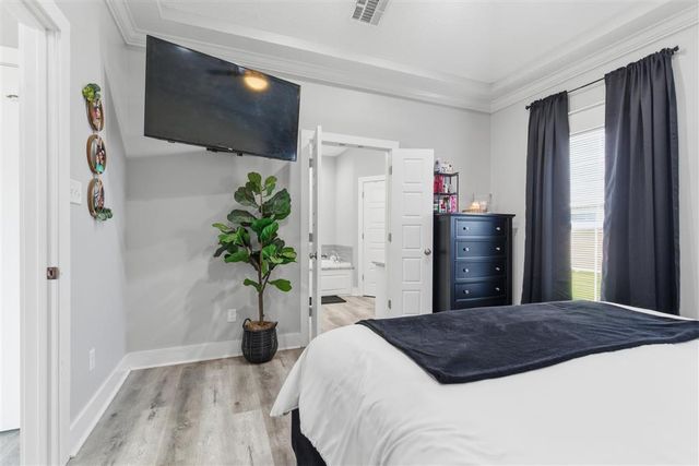 111 Hickory St, Iowa, LA 70647