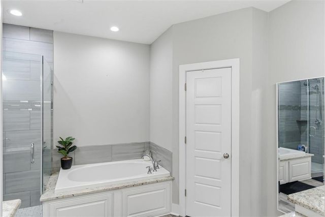 111 Hickory St, Iowa, LA 70647