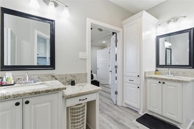 111 Hickory St, Iowa, LA 70647