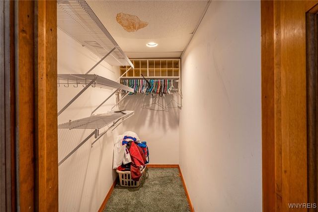 4797 Beach Ridge Road, Pendleton, NY 14094