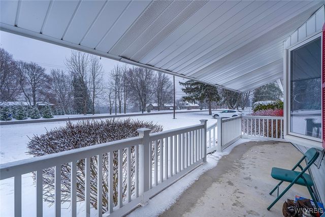 4797 Beach Ridge Road, Pendleton, NY 14094