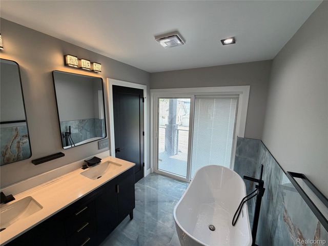 561 E Walled Lake Drive, Walled Lake, MI 48390