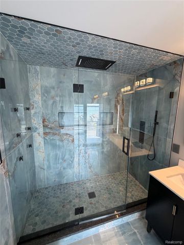 561 E Walled Lake Drive, Walled Lake, MI 48390