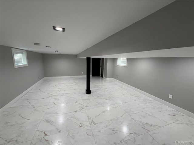 561 E Walled Lake Drive, Walled Lake, MI 48390